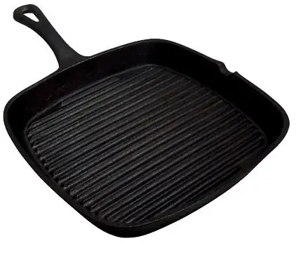 Skillet with handle